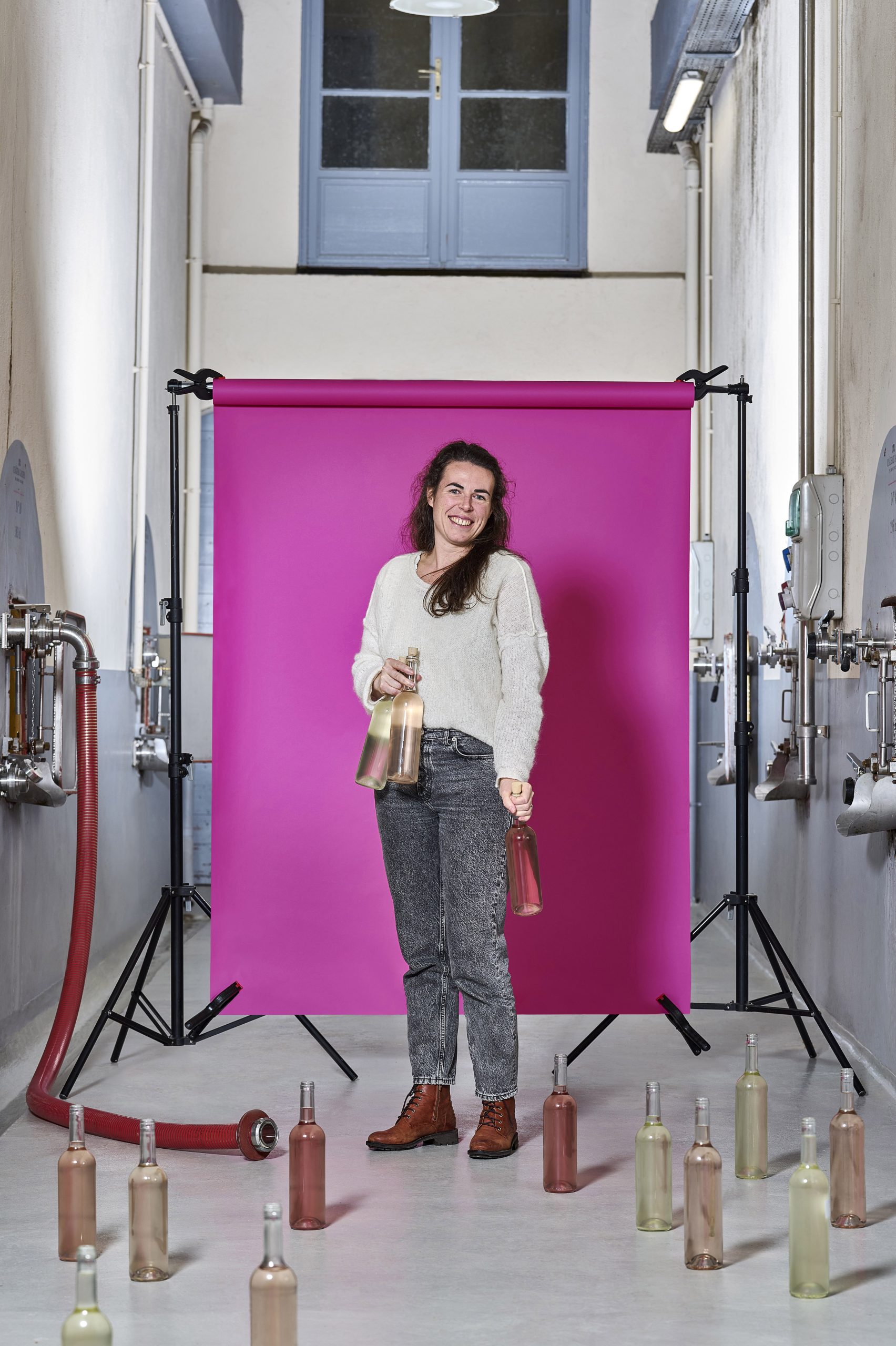 LEA ROUYET_WINEMAKER Portrait Léa Rouyet Winemaker œnologue Maison Gassier Rosé Provence